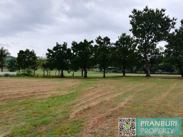 Properties for sale on golf courses in Hua Hin Villas, Condos, Land Plots