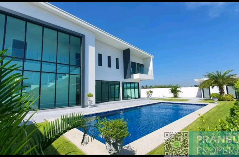 Modern-Luxury-Hua-Hin-Cha-Am-Pool-Villa-For-Sale-66856659532_001-818x540 Home