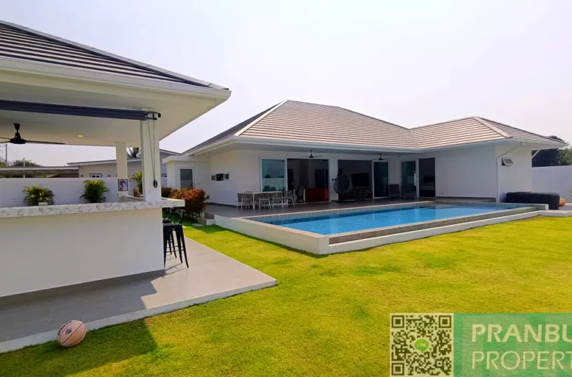 Modern-Pool-Villa-Black-Mountain-Hua-Hin_66856659532_097-818x540 Home