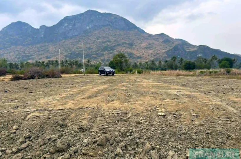 Cheap-Land-in-Samroiyot-For-Sale_2026_001-818x540 Property for Sale in Pranburi & Hua Hin | Villas & Land Thailand